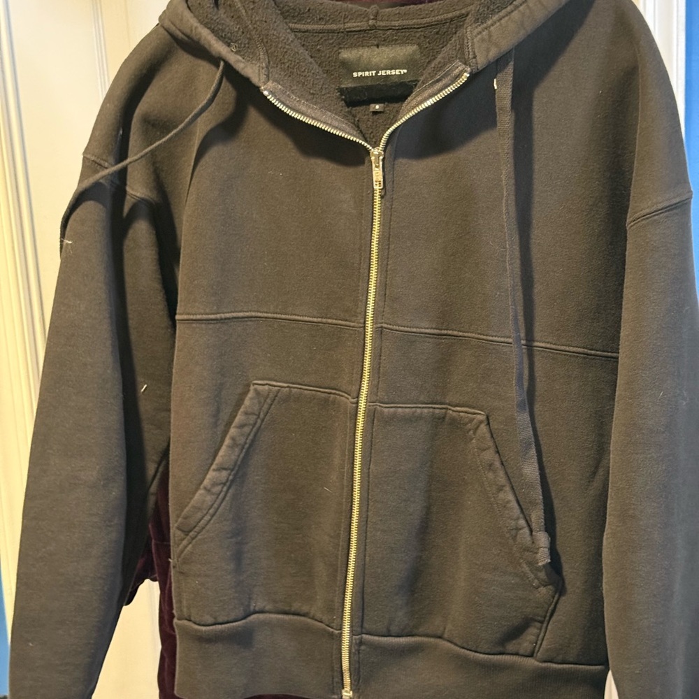 Spirit Jersey Men's Gray Zip-Up Hoodie NWOT